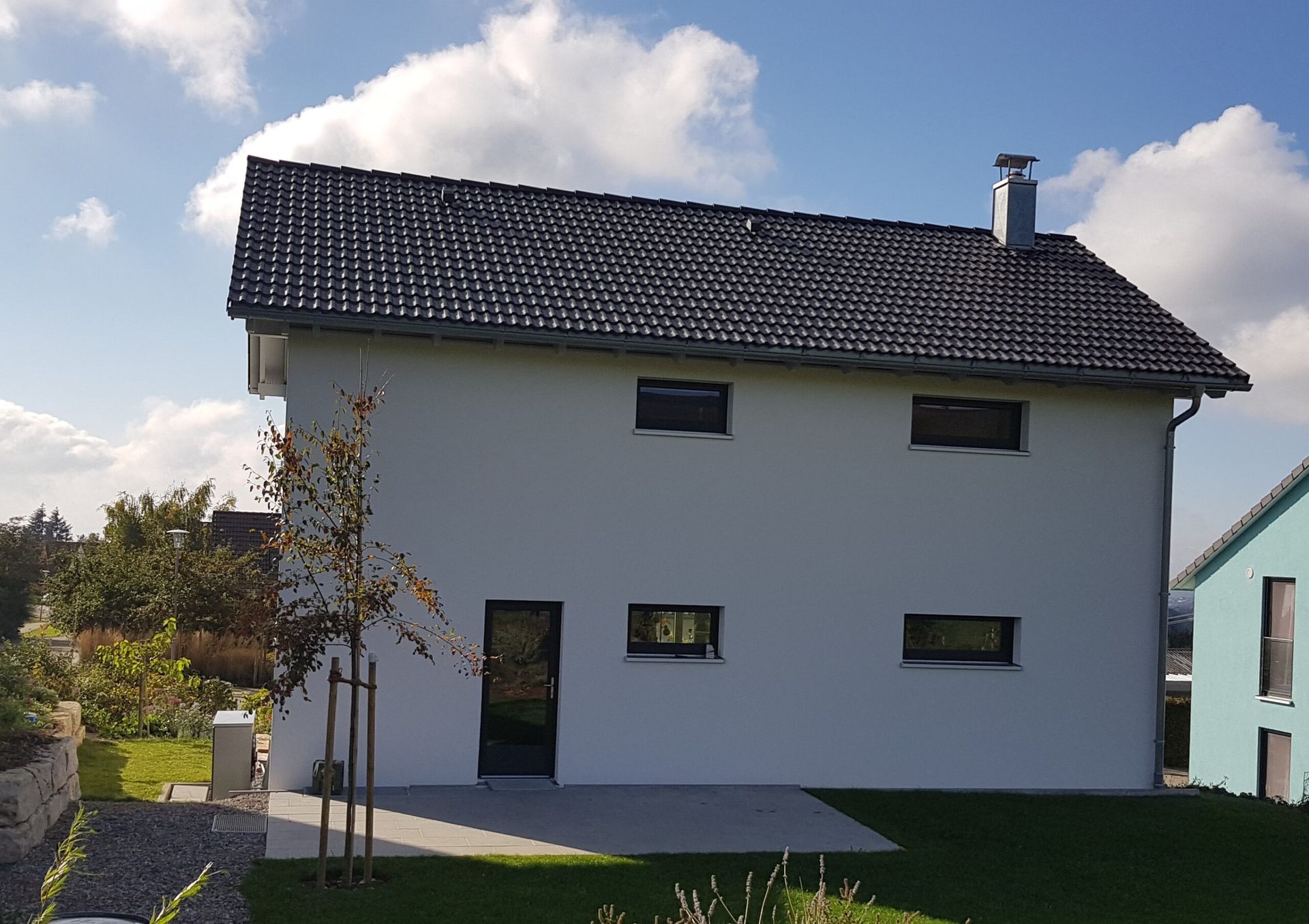 Holzhaus mit Keller und Garage - Bild 3