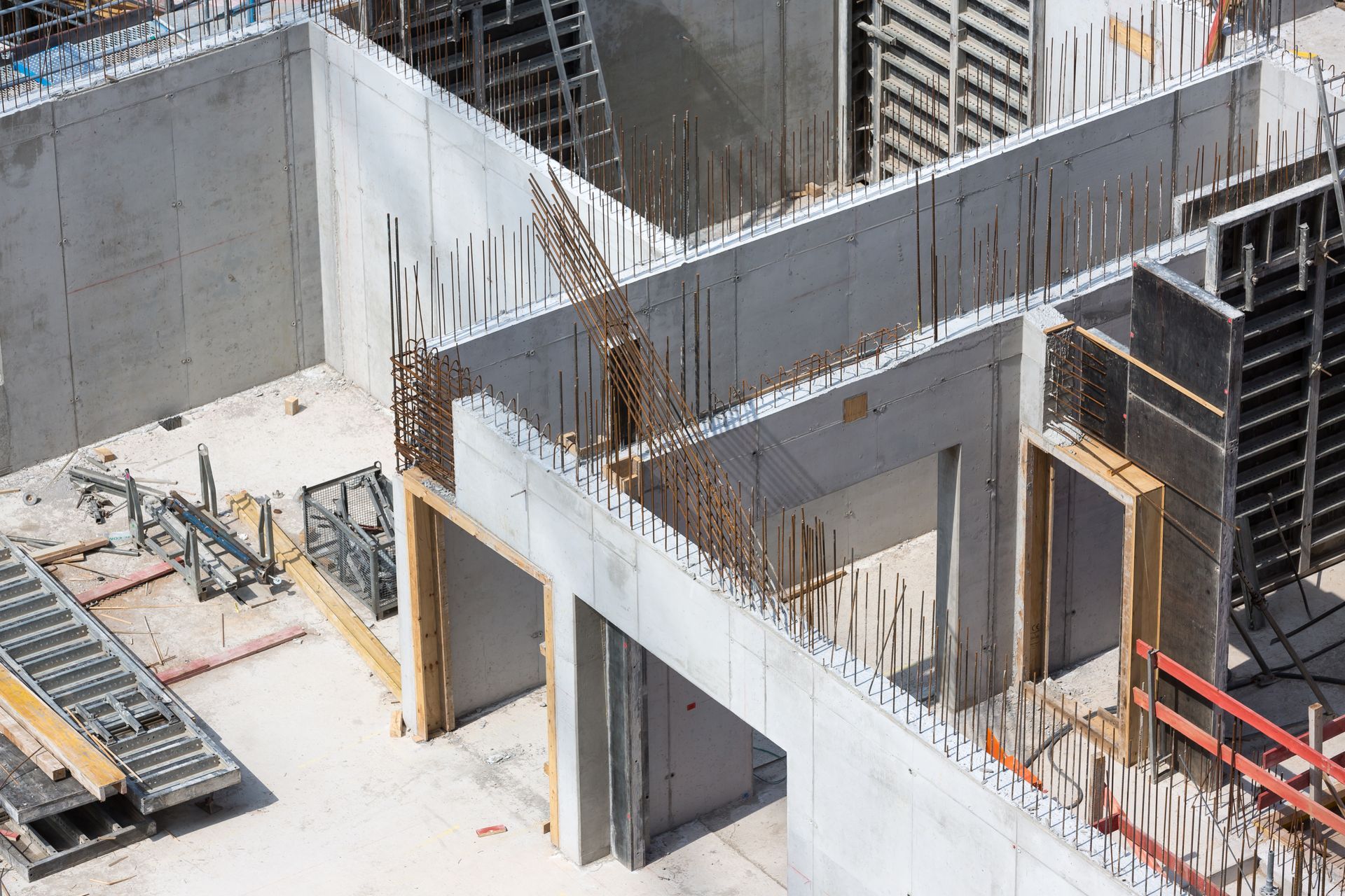 Chantier d'immeuble en béton armé