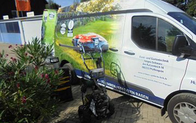 Experte für Rasenroboter