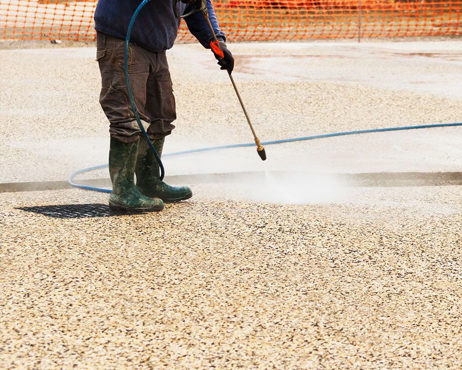 Béton désactivé lavé à l'aide d'un Kärcher