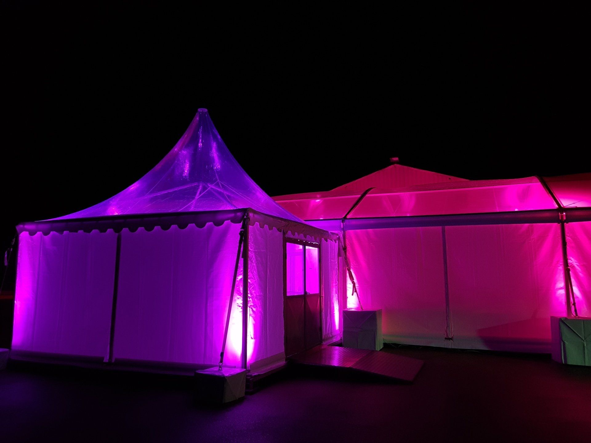 Mise en valeur de l'éclairage avec toit cristal