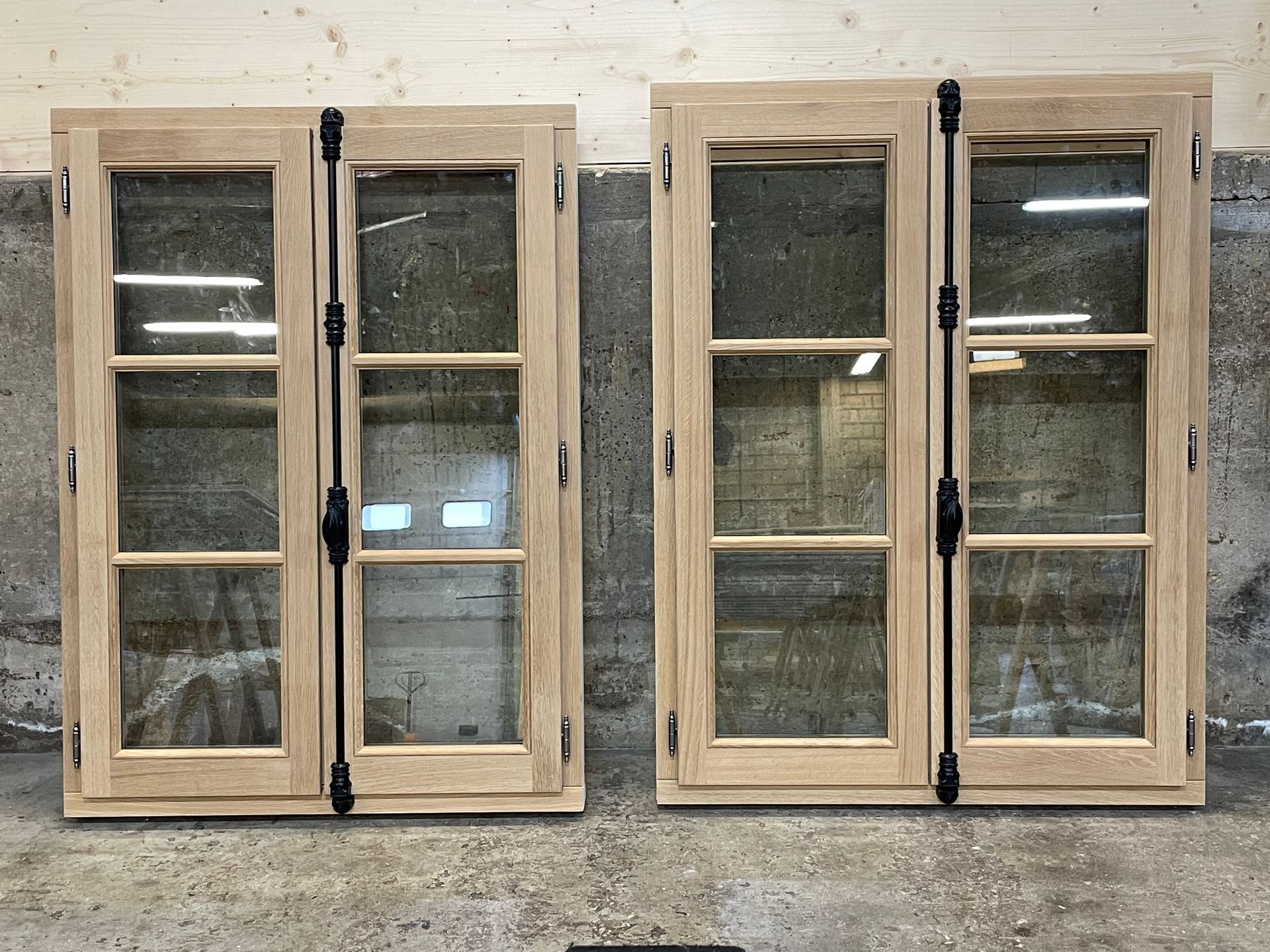 Double porte fenêtres en bois