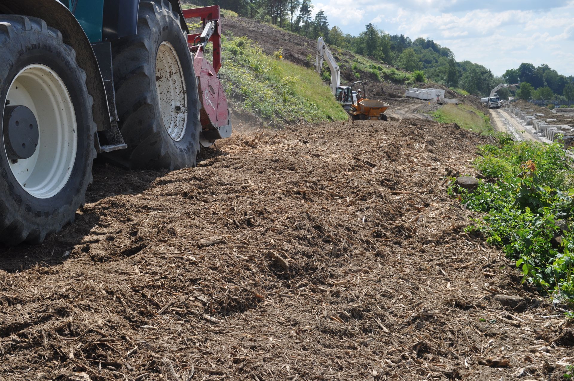 Wurzelstockrecycling ab Depot FM900 - Aeschlimann Umwelttechnik AG in Busswil BE