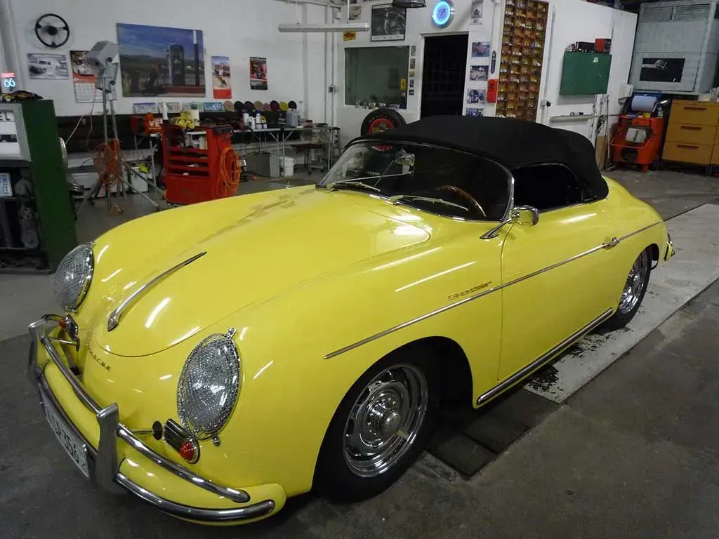 Oldtimer Fahrzeugpflege