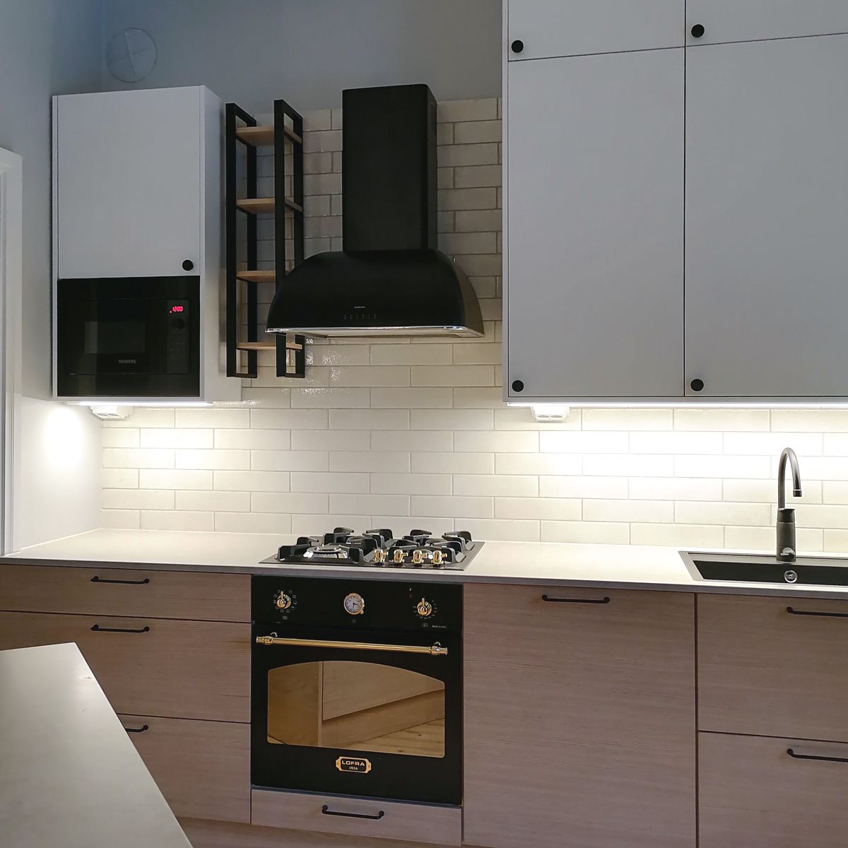 Kodikkaan keittiön sisustu