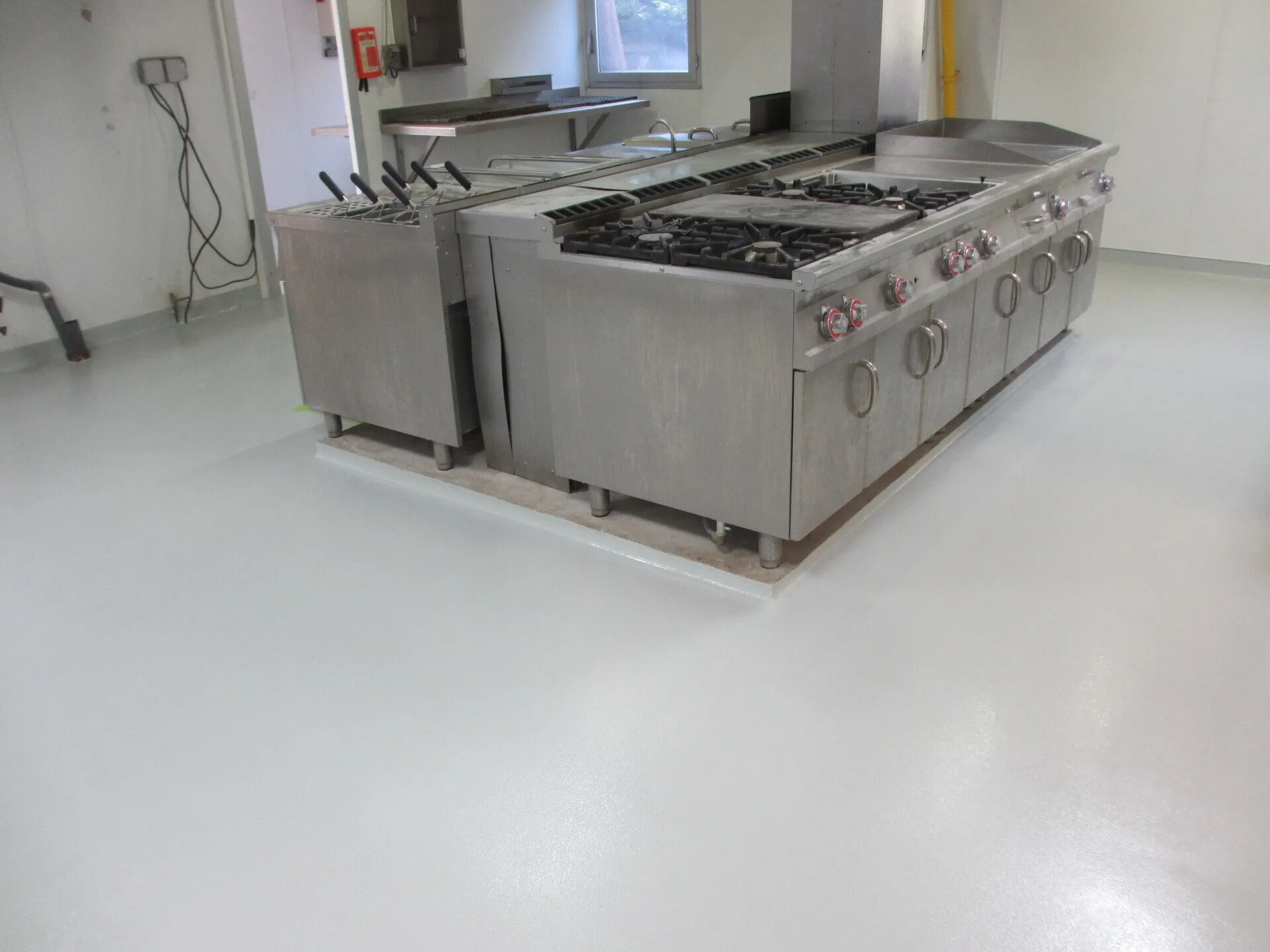 Une grande cuisinière