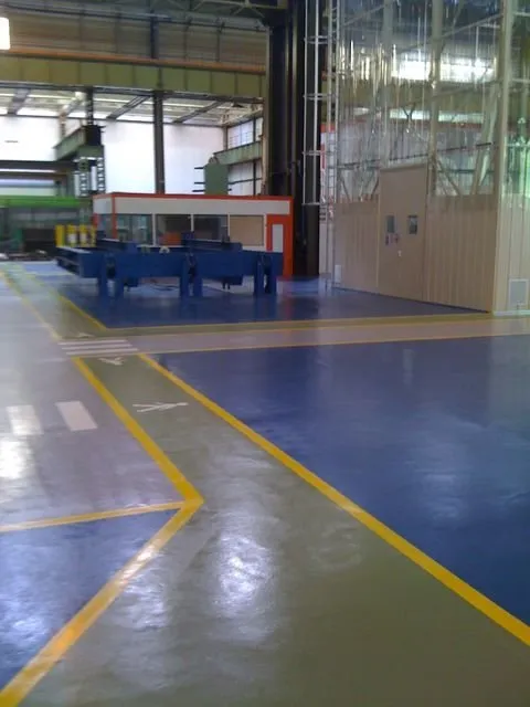 Un sol industriel dans une usine