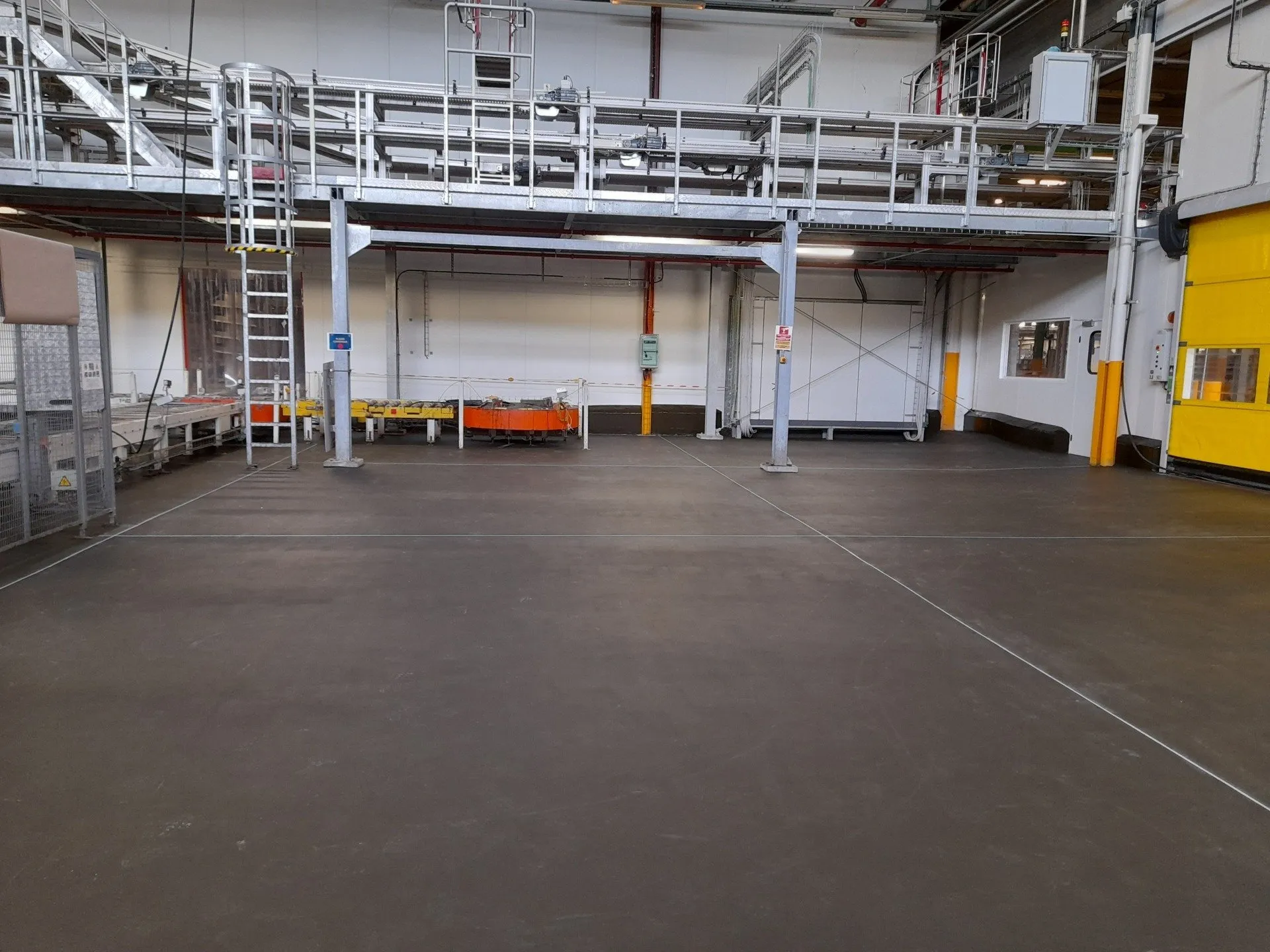 Un échafaudage métallique