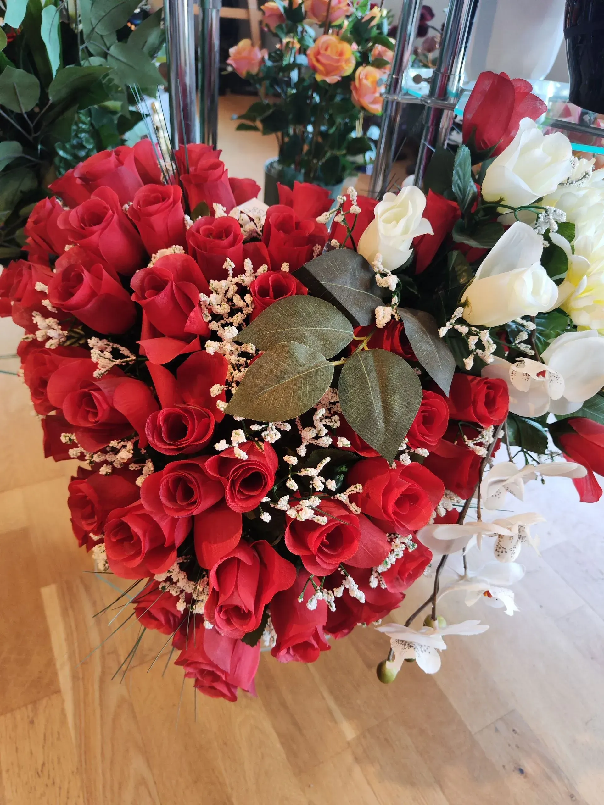 Fleurs de deuil rouges