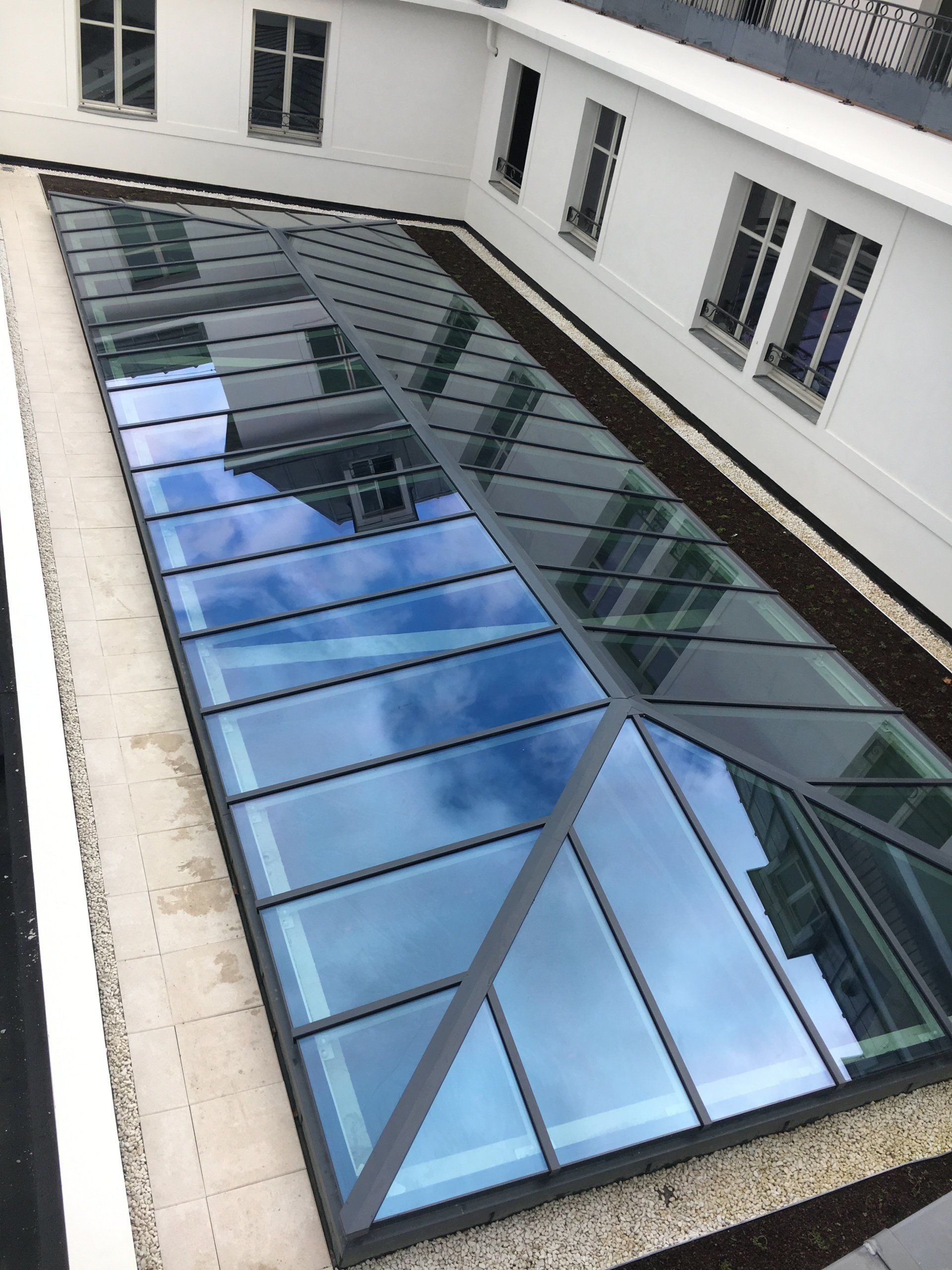 Toit d'un atrium