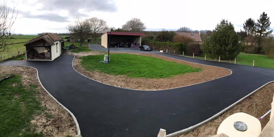 Réalisations d'enrobés, allée de pavillon