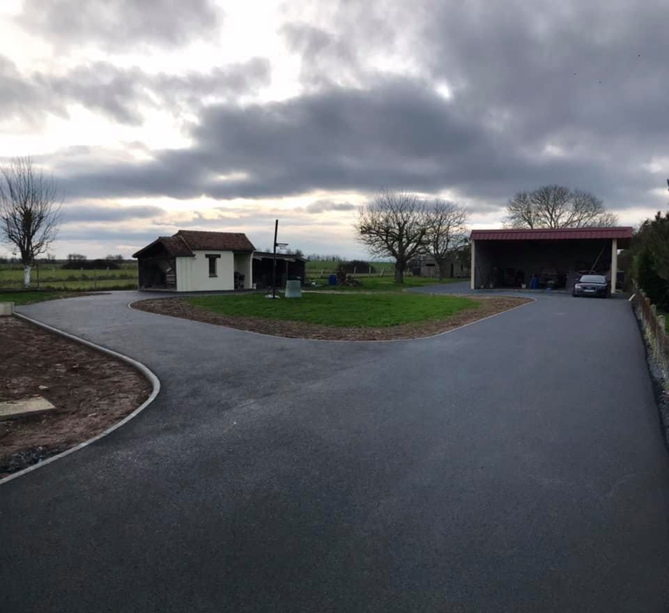 Réalisations d'enrobés, terrassement