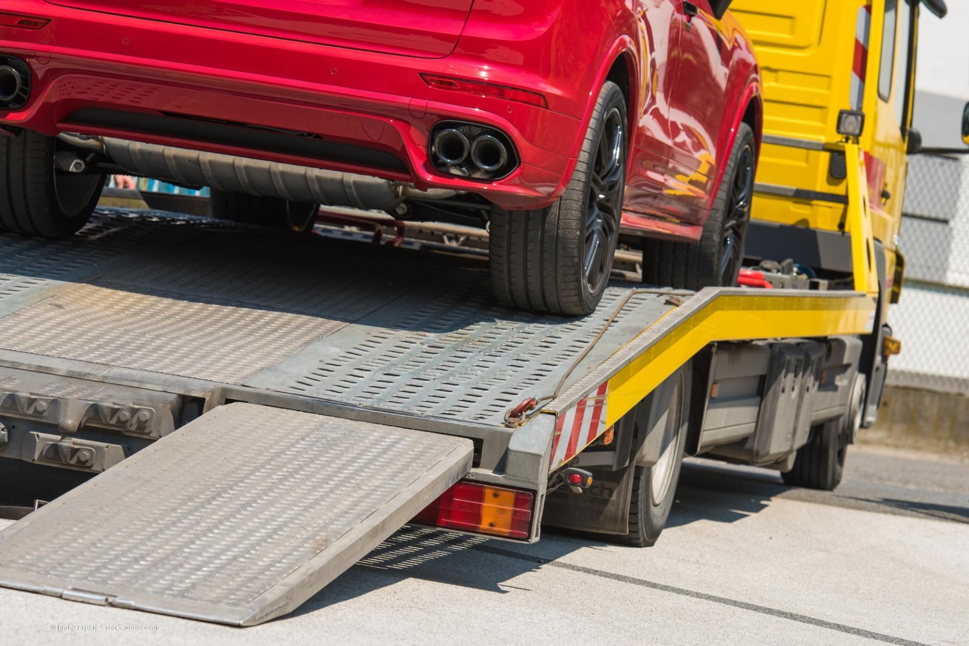 Vertragsunterzeichnung Autovermietung