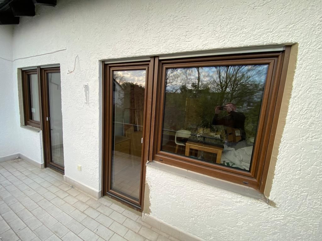 Haustürmontage von FB Handel und Montagebetrieb