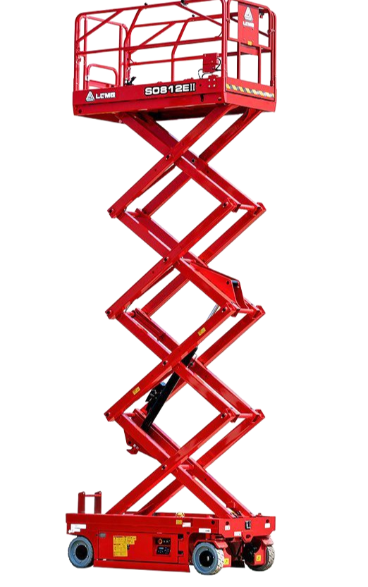 Nacelle élévatrice rouge à ciseaux, en position surélevée, avec plateforme pour opérateur.