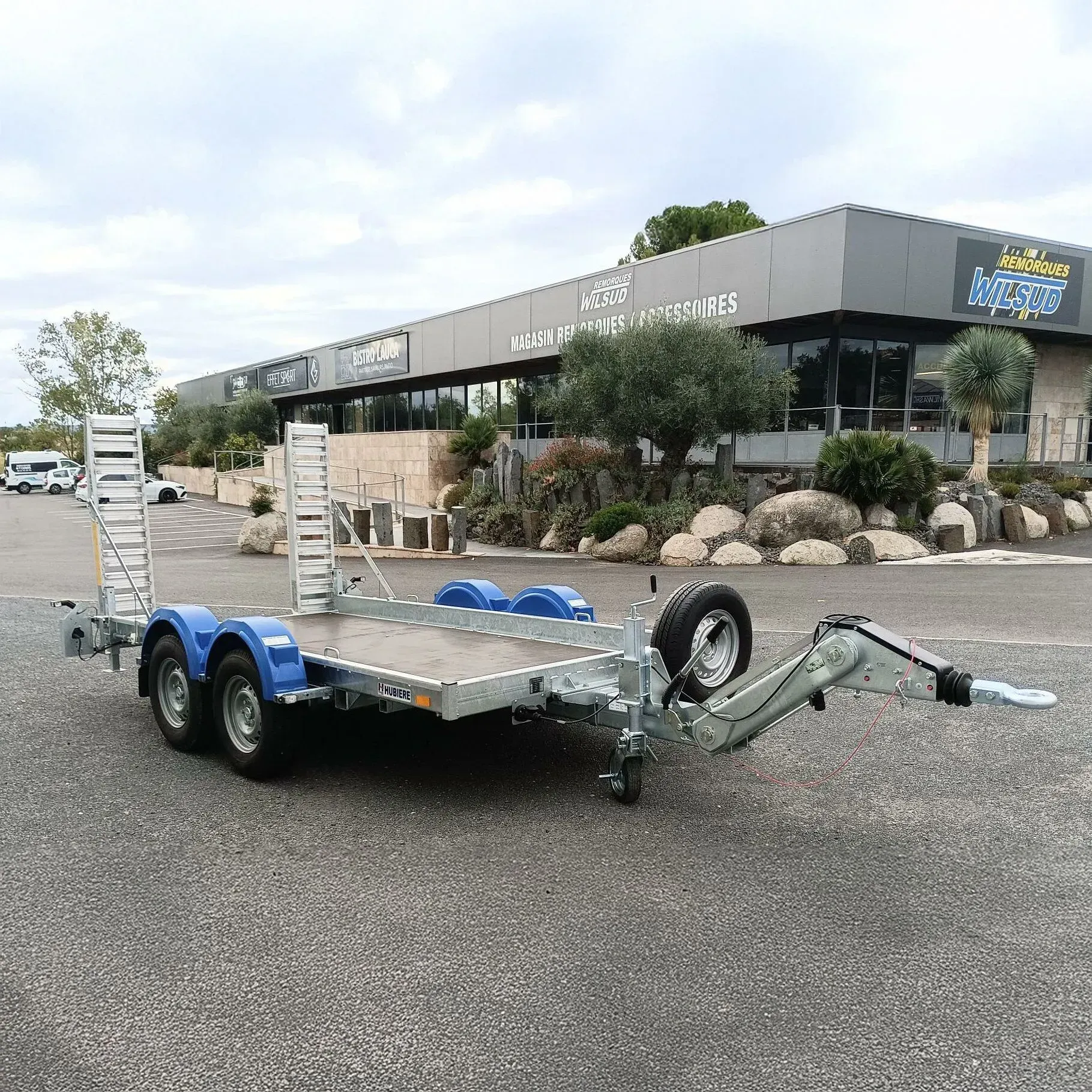 Vers la page Remorques.