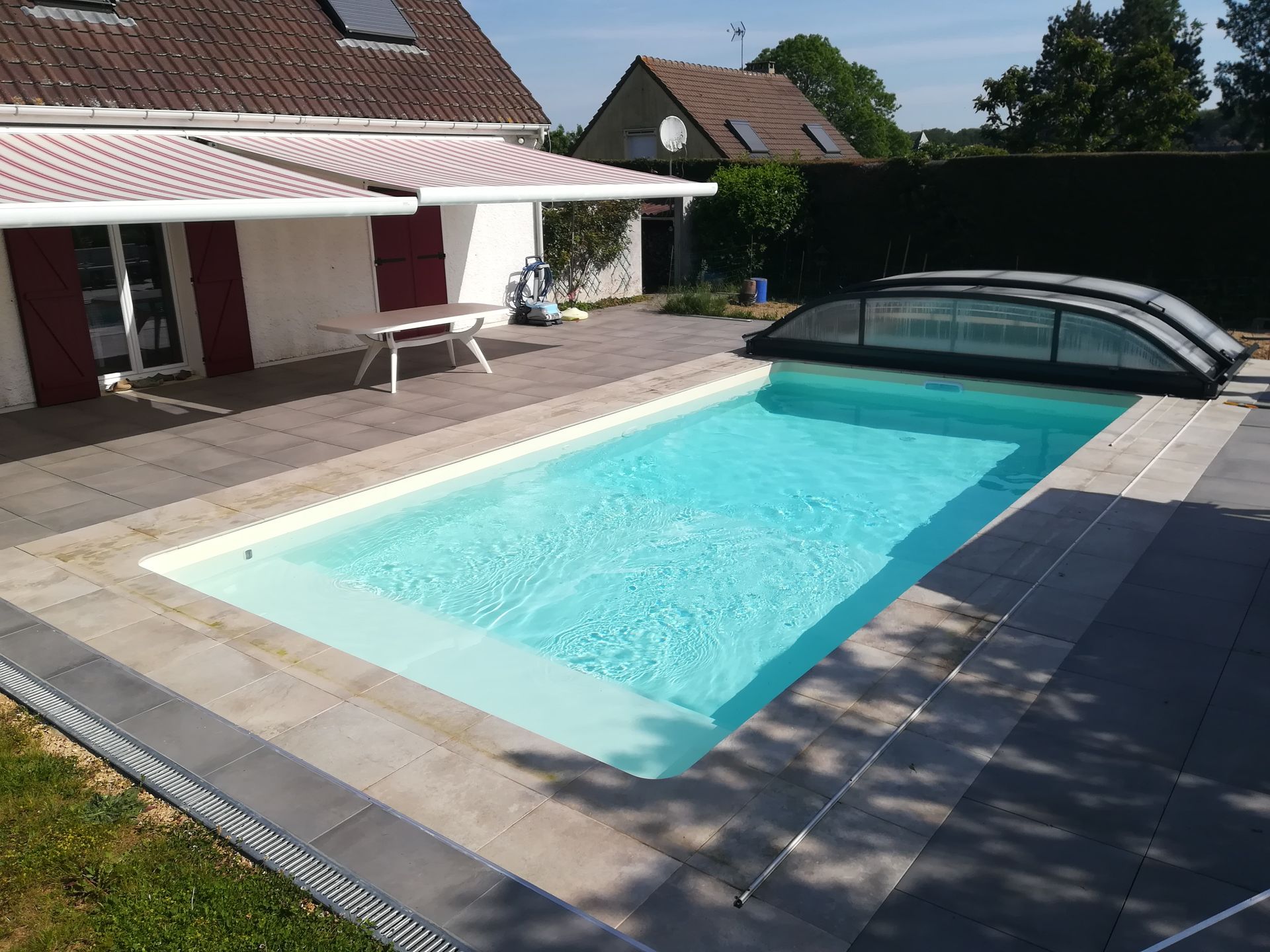 Piscine creusée sur terrasse 