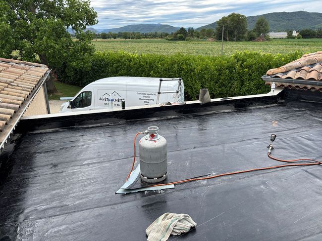 Des travaux d'étanchéité en cours