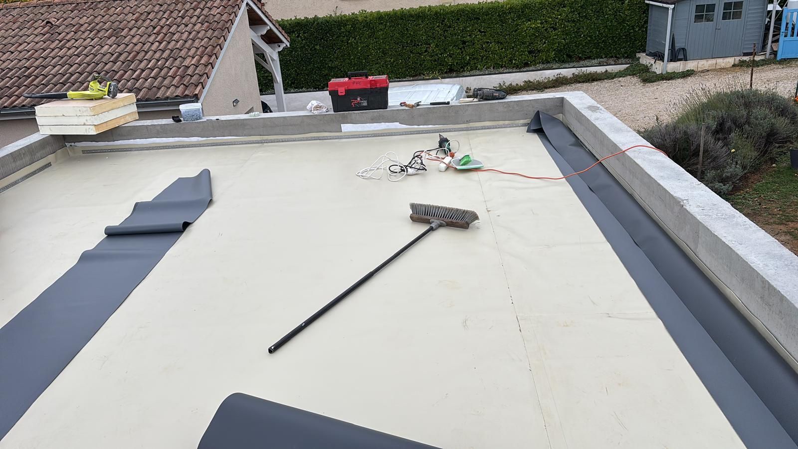 Des travaux de membrane EPDM