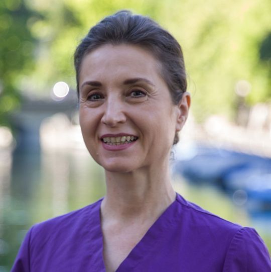 Michaela Borer - Zahnarztpraxis Dr. med. Pfister - Zürich