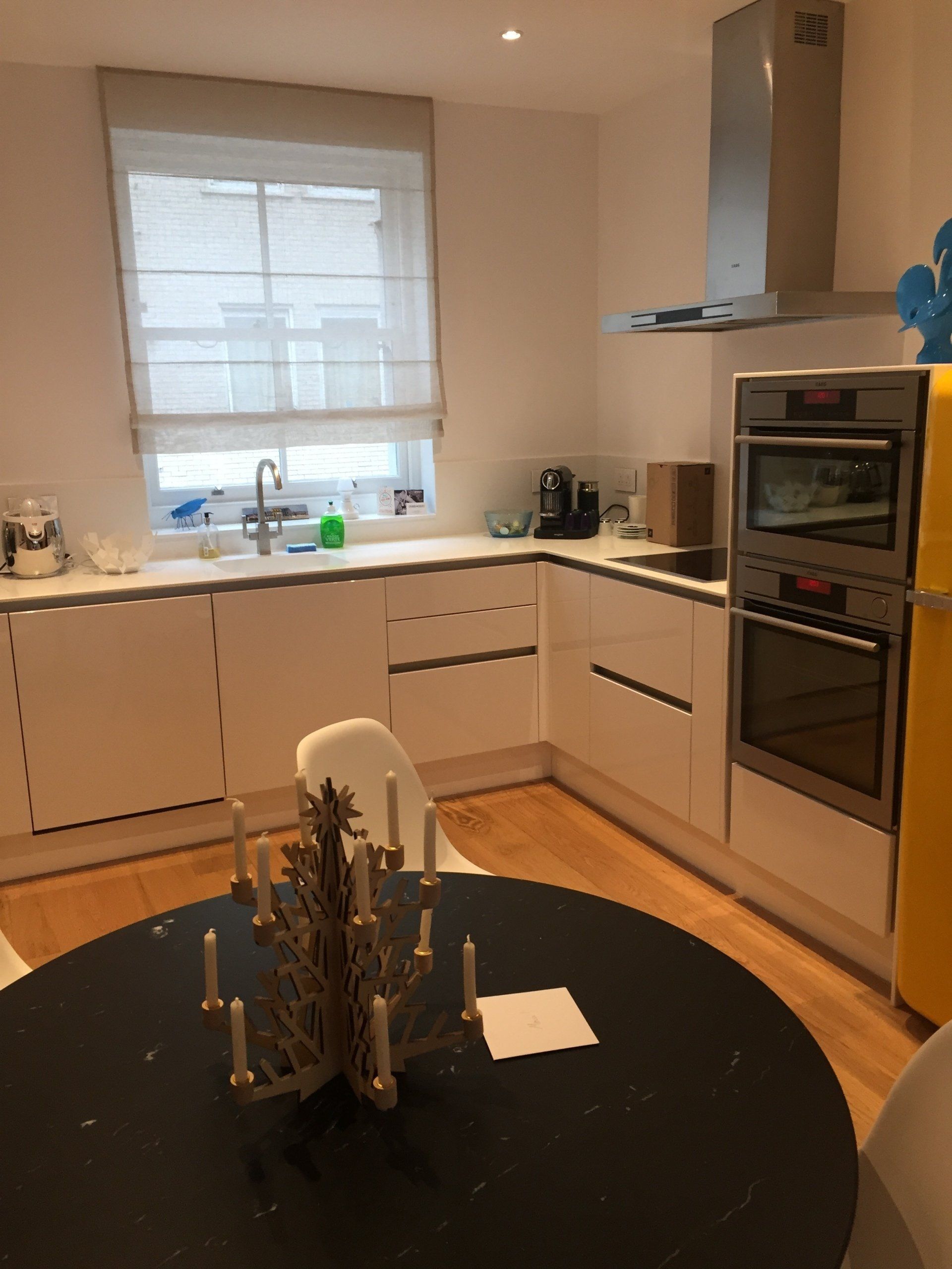 Vue de la cuisine rénovée