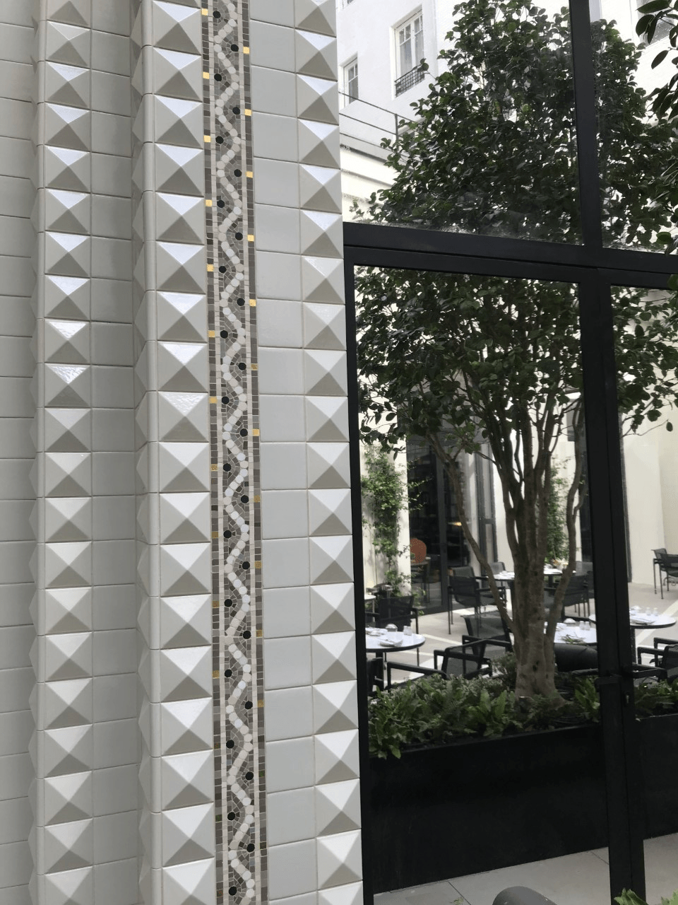 Restauration de la cour centrale de l'hôtel