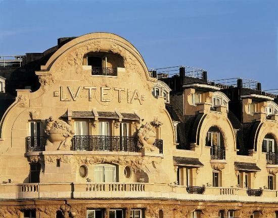 Façade de l'hôtel Lutetia, Paris, pierre beige avec détails Art Nouveau et