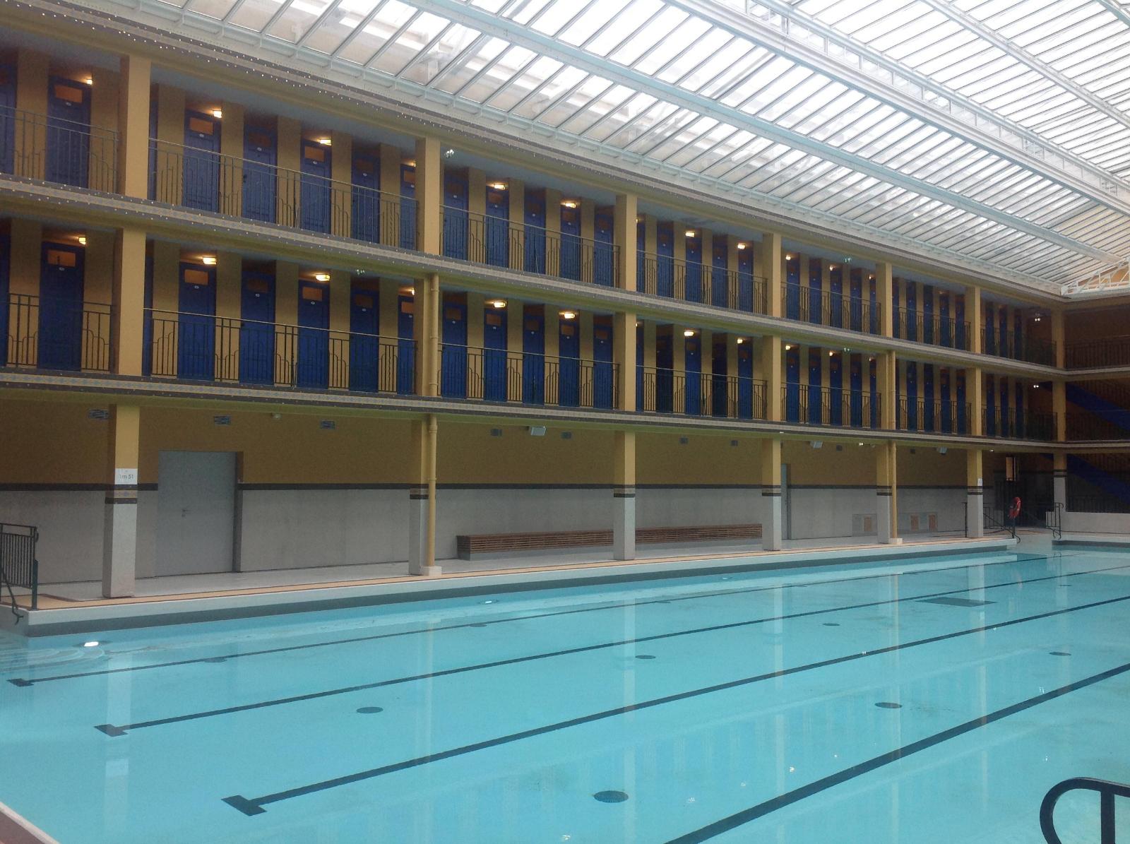 Bassin ouvert de la piscine Molitor