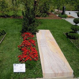 Friedhof Grabpflege - Gartenbau Metz