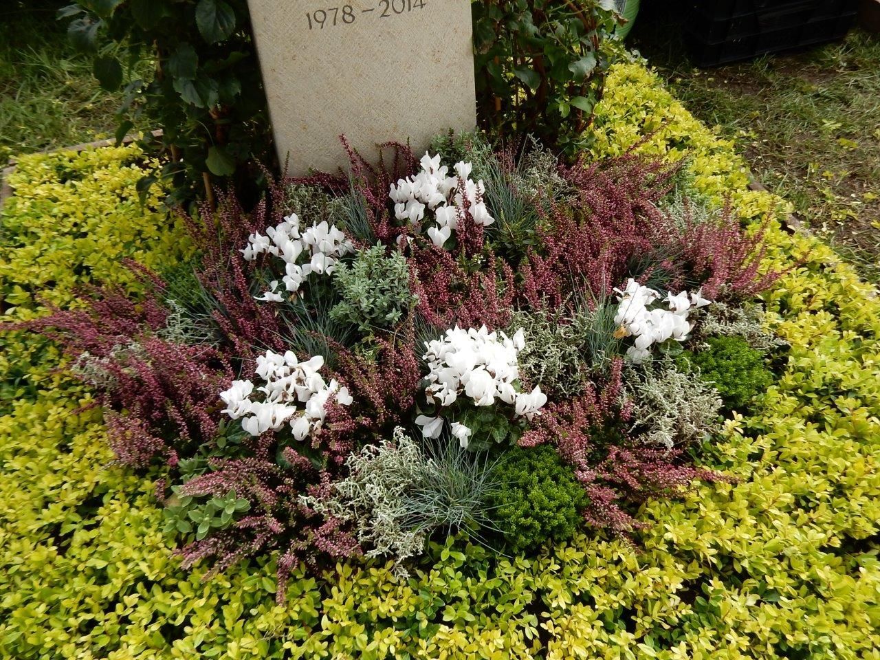 Friedhof Grabpflege - Gartenbau Metz