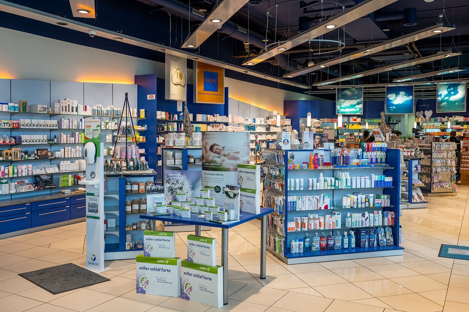 Reuss Apotheke Bremgarten Aargau Medikamente etc.