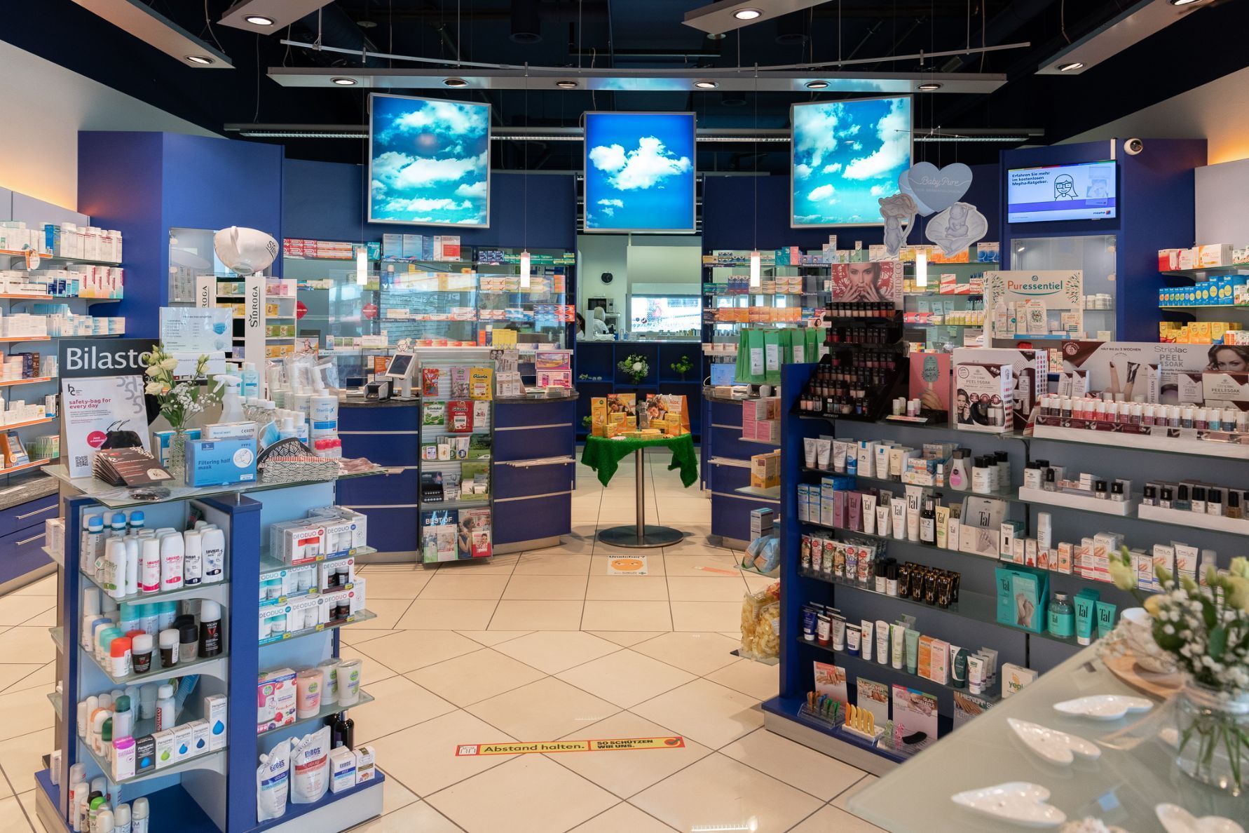 Reuss Apotheke Bremgarten Aargau Medikamente etc.