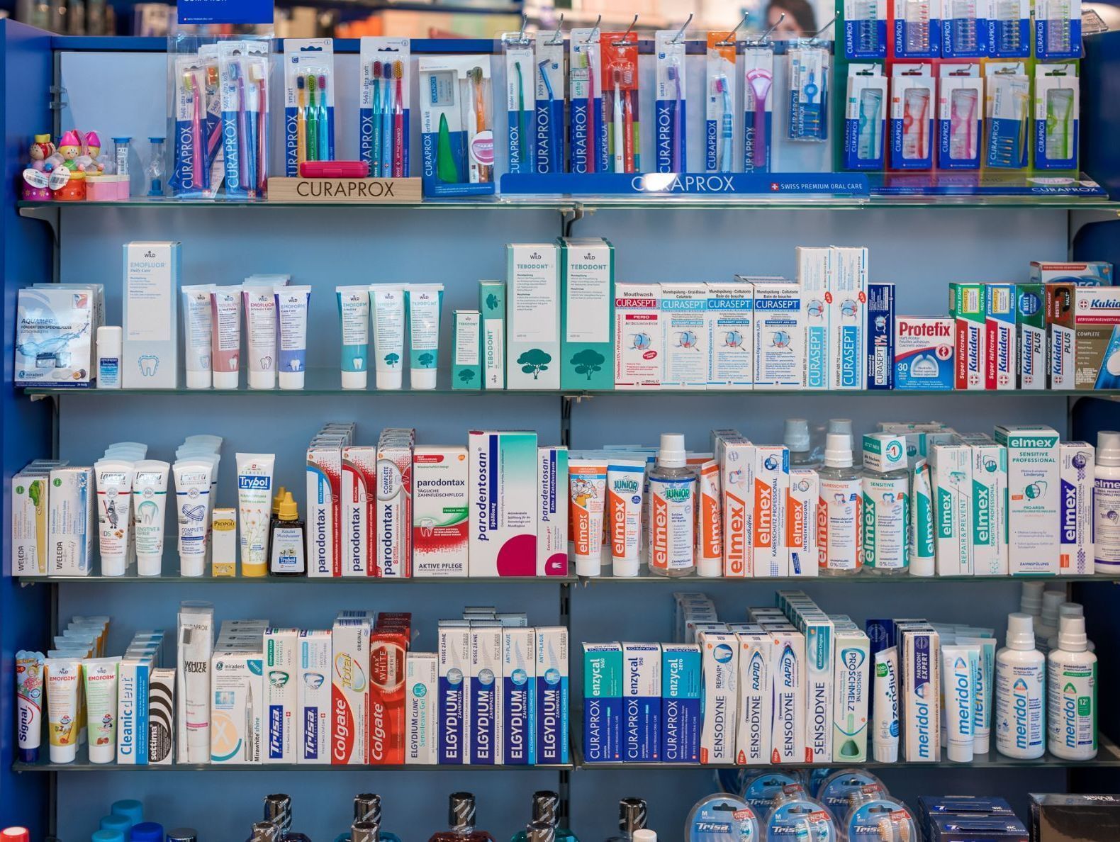 Reuss Apotheke Bremgarten Aargau Medikamente etc.