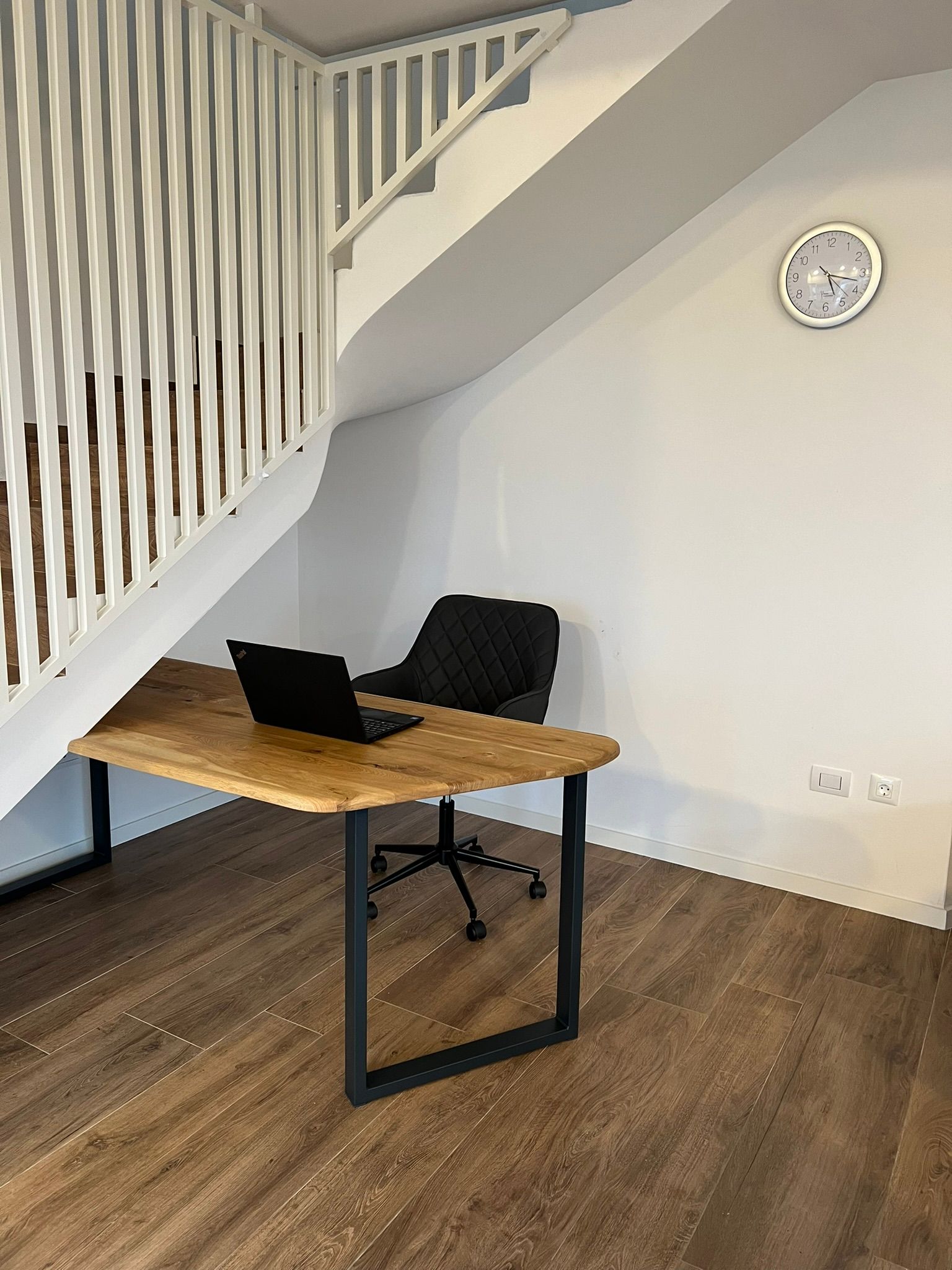 Ground floor working station