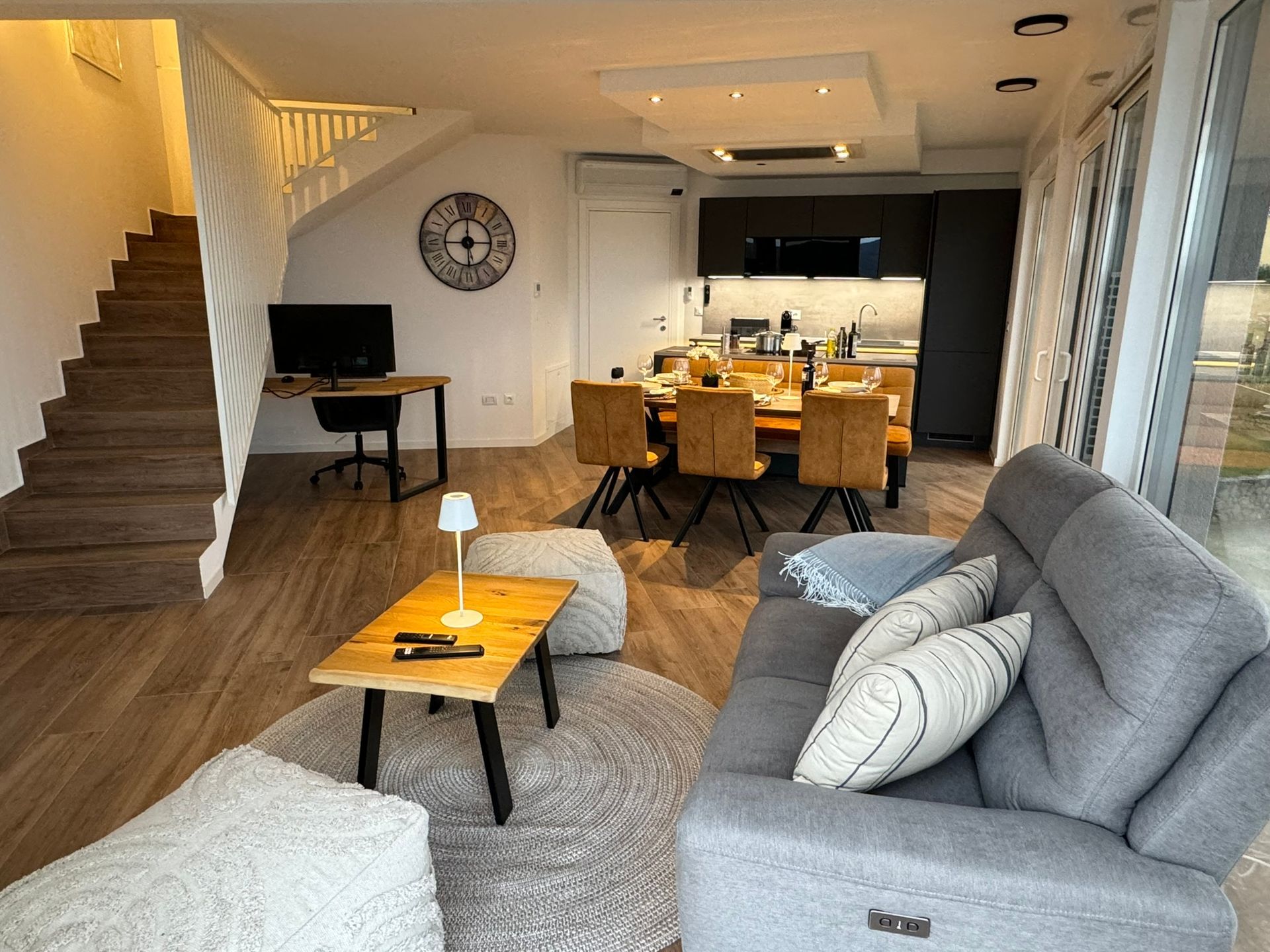 Ground floor living room & kitchen