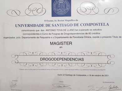 Un diploma de la universidad de santiago de compostela