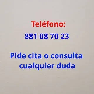 Se muestra un número de teléfono sobre un fondo blanco.