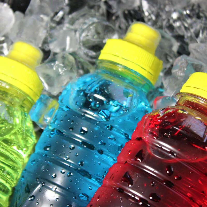 Energy Drinks in Plastikflaschen