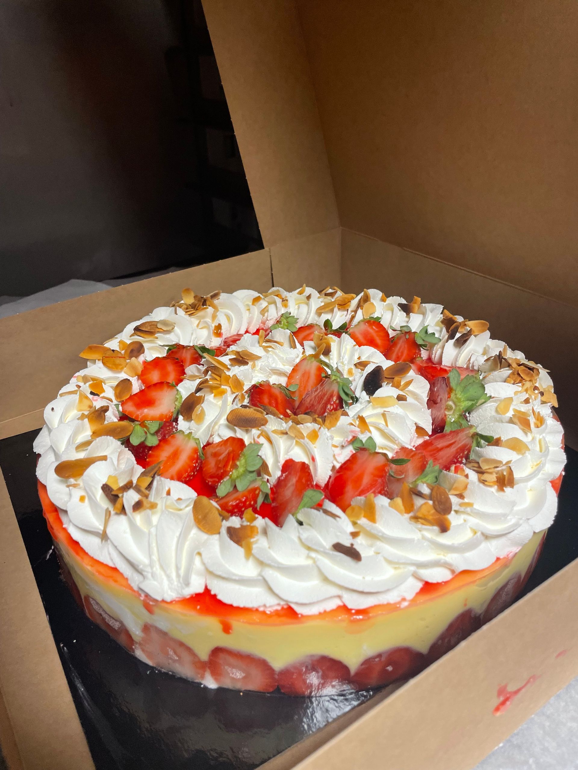 Présentation de pâtisseries pour anniversaire