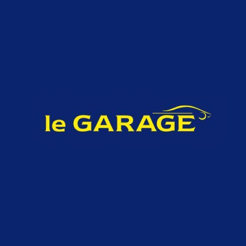 Le logo du garage est sur fond bleu.