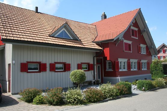 Referenzhaus rot - Maler Kläger AG