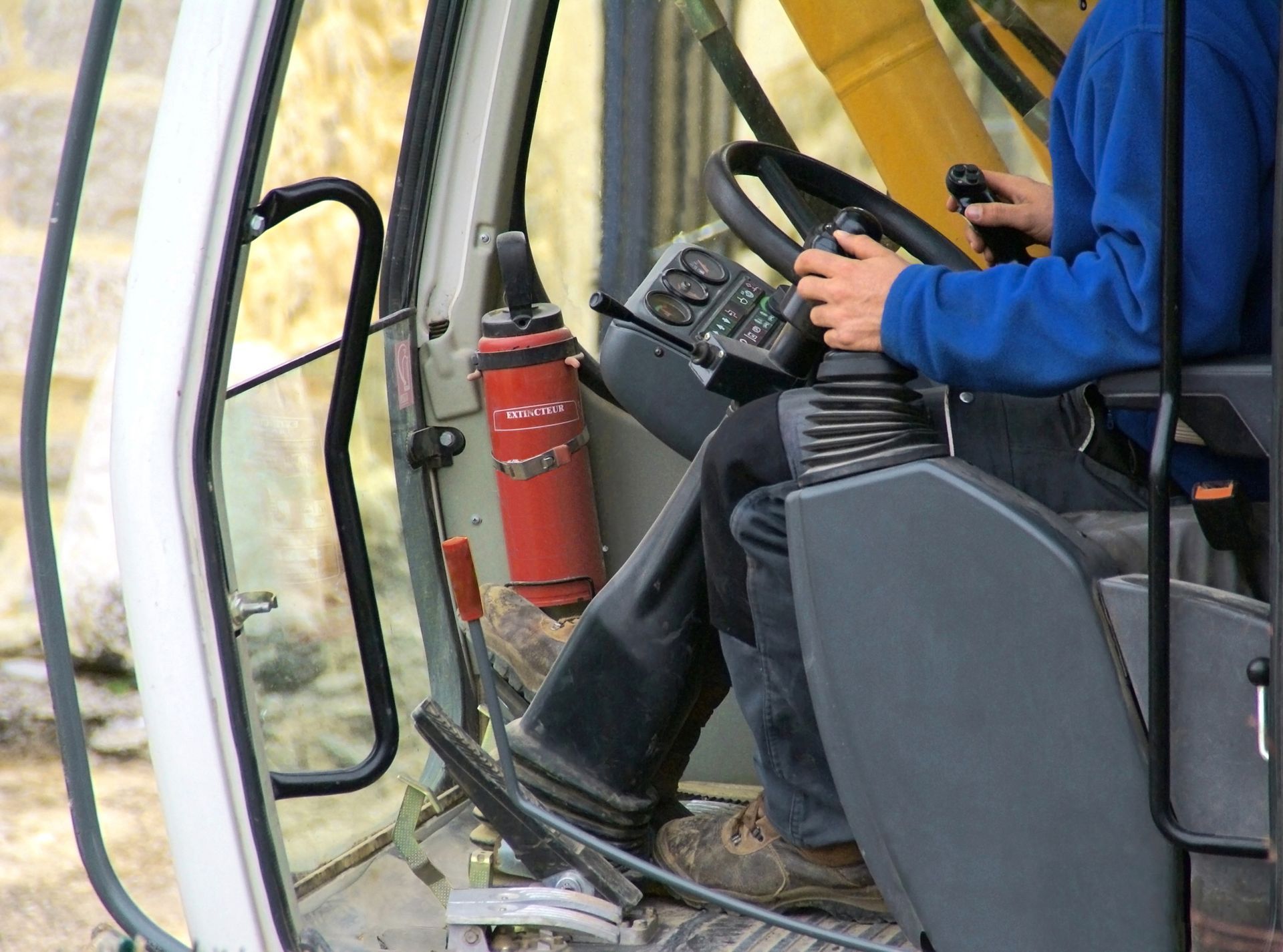 Engin avec chauffeur