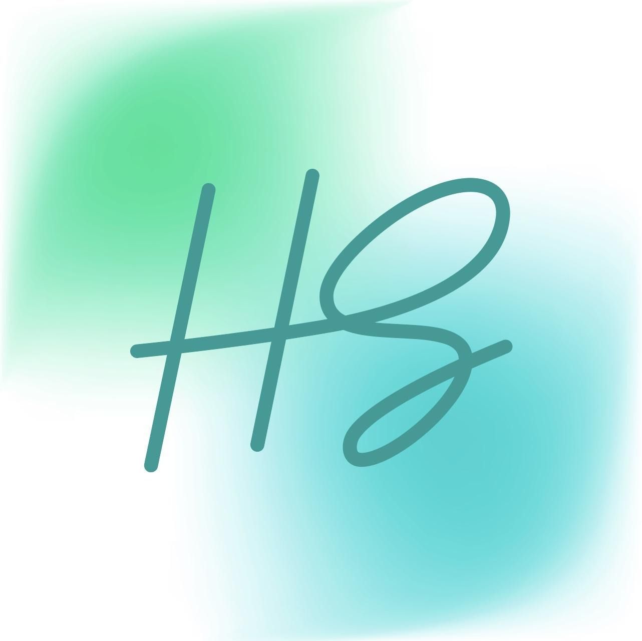 Un monograma estilizado de color verde azulado con las letras "HS" centrado sobre un fondo degradado suave