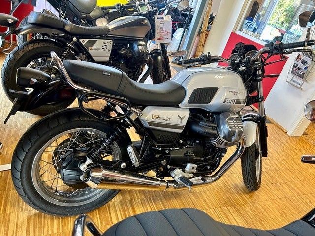 Moto Guzzi V 7