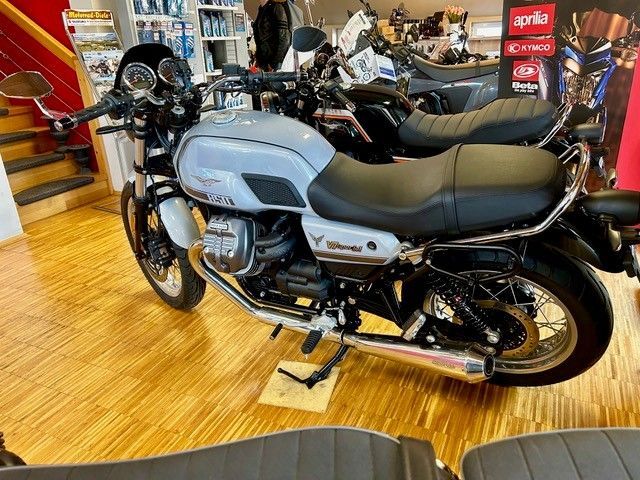 Moto Guzzi V 7