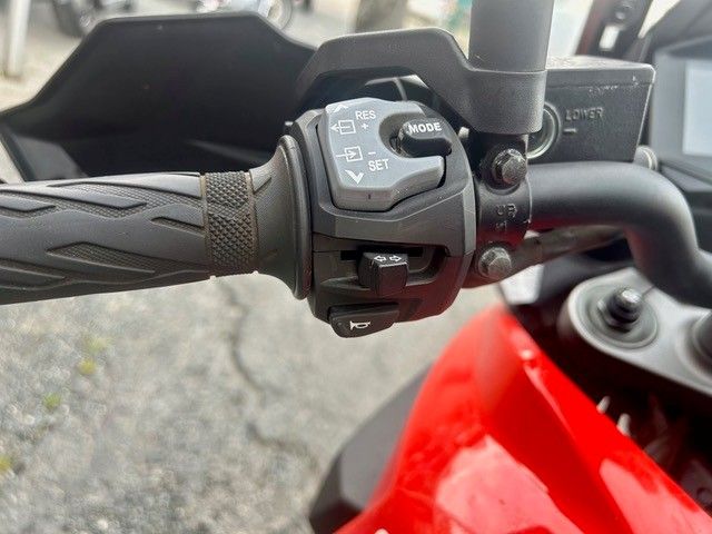 Suzuki V-Strom 1050 XT