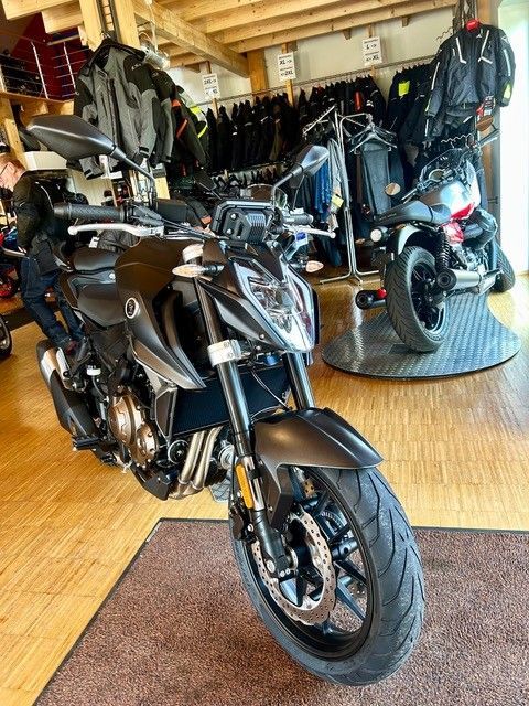 VOGE R 625