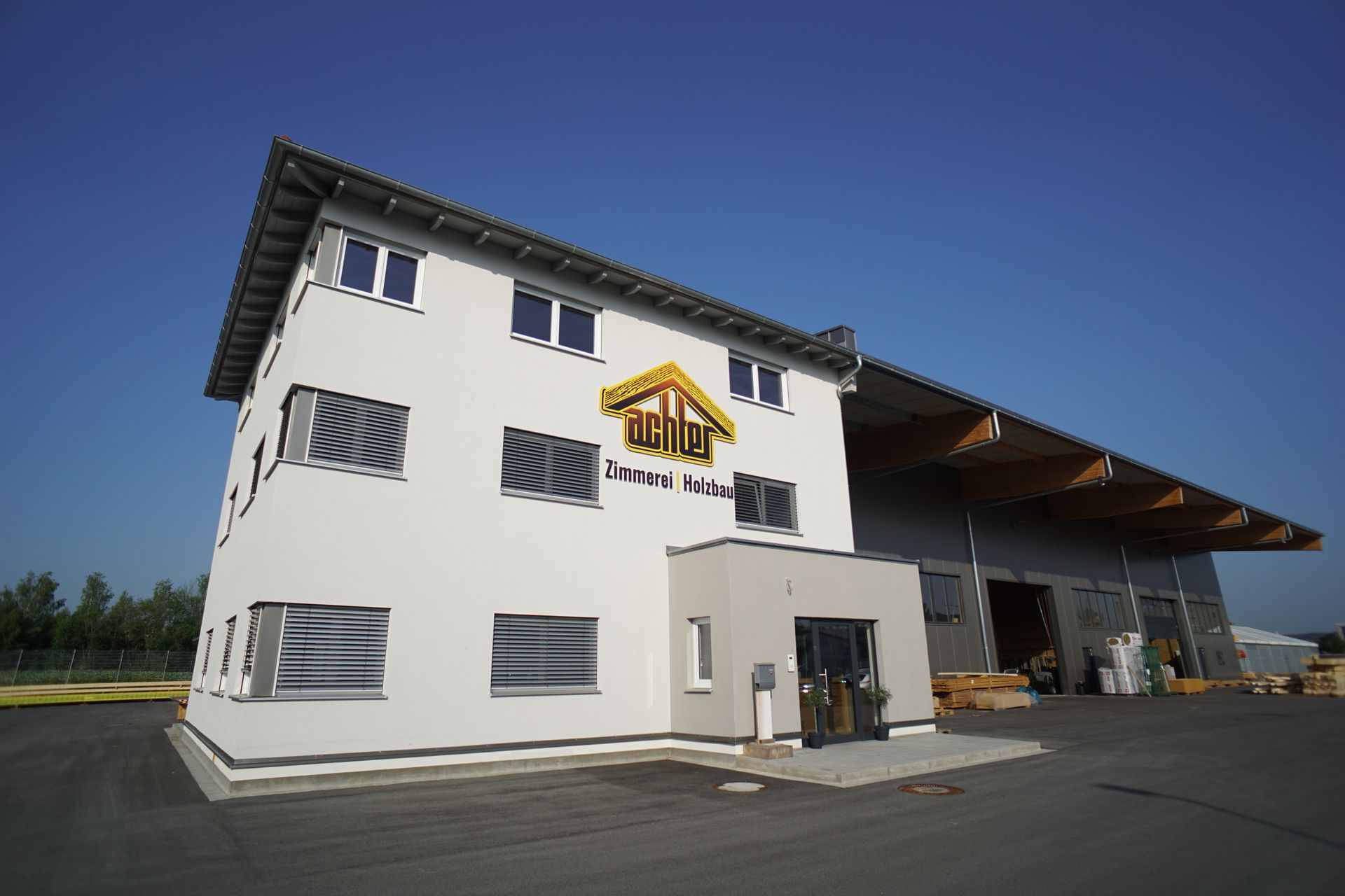 Firmengebäude von Zimmerei Achter