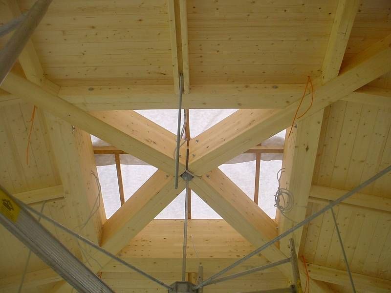 Dachstuhl aus Holz
