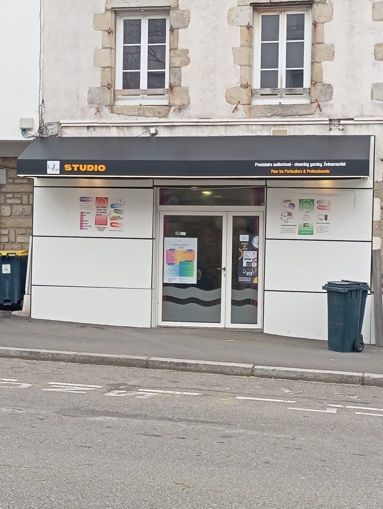 Studio photo LJ Prod vu de l'extérieur